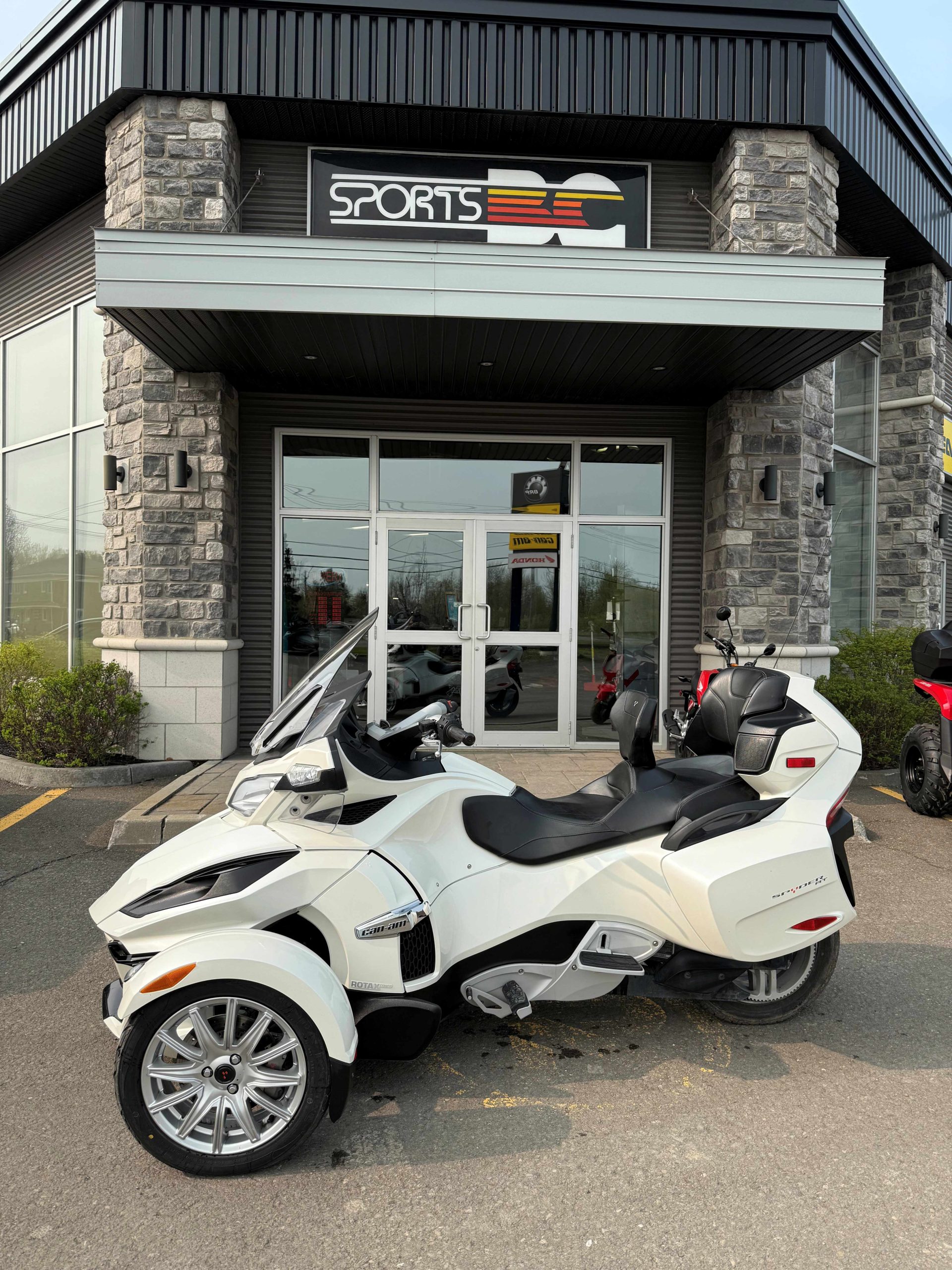 CAN-AM SPYDER RT SM6 2014
