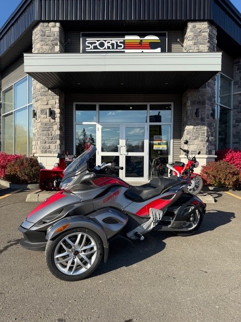 CAN-AM SPYDER ST SE5 990 2013
