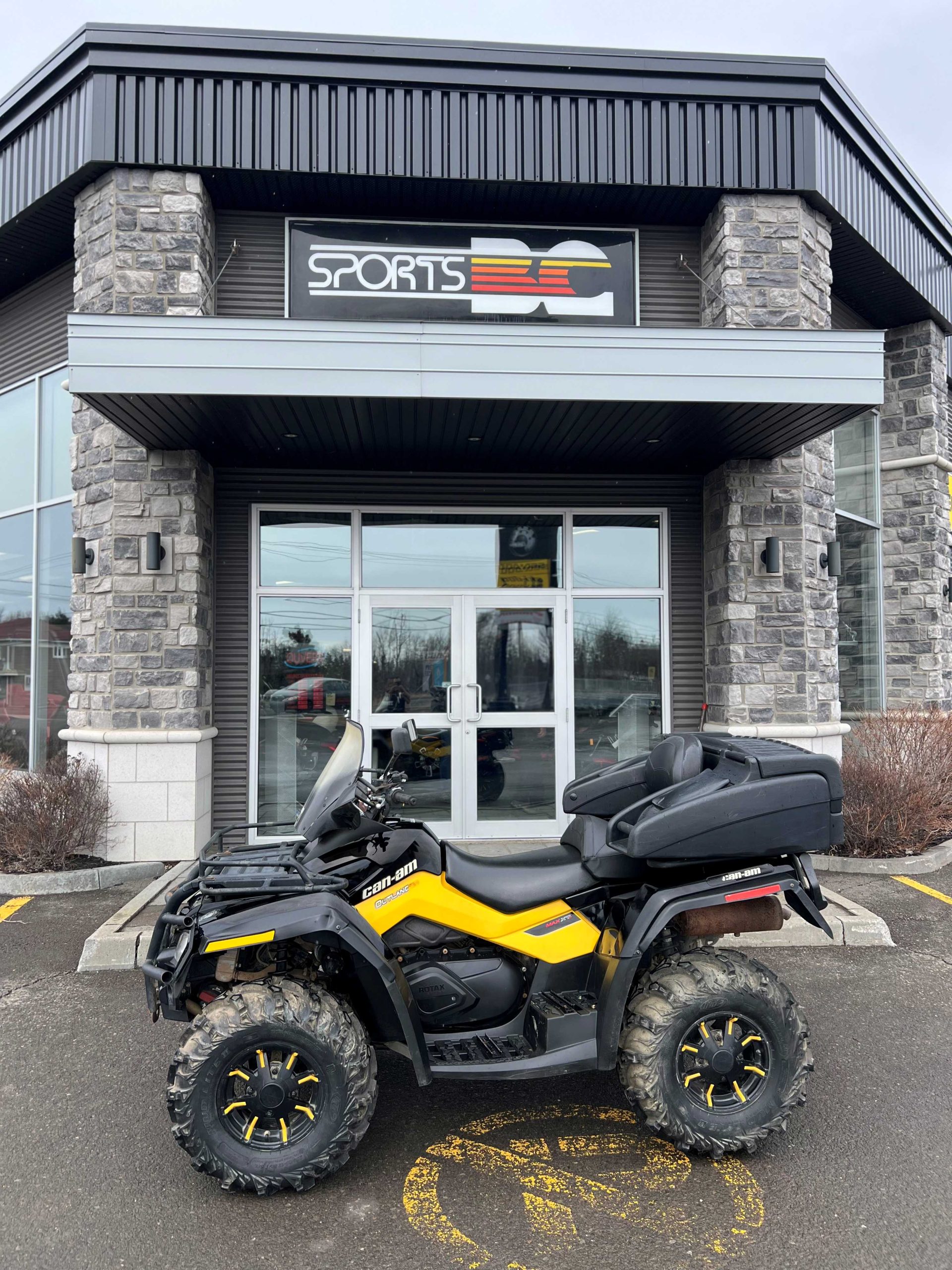 CAN-AM OUTLANDER MAX XT-P 650 2010
