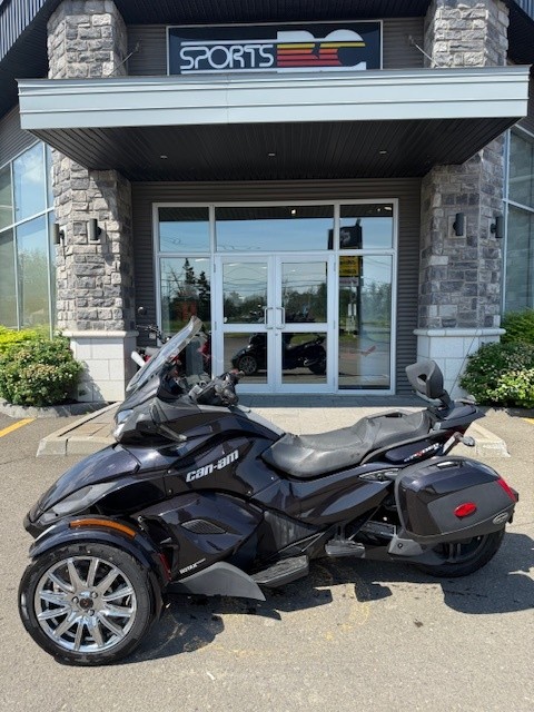 CAN-AM SPYDER ST 990 2013